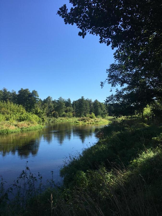 Domek Pod Trzema Kuropatwami Ily Kolo Urli Exterior foto