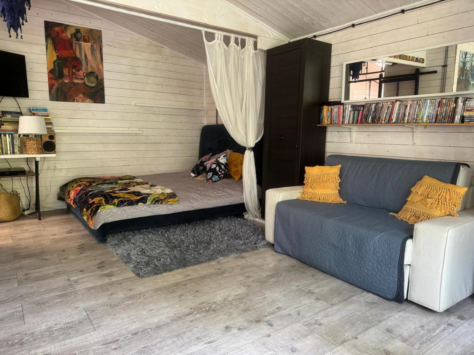 Domek Pod Trzema Kuropatwami Ily Kolo Urli Exterior foto