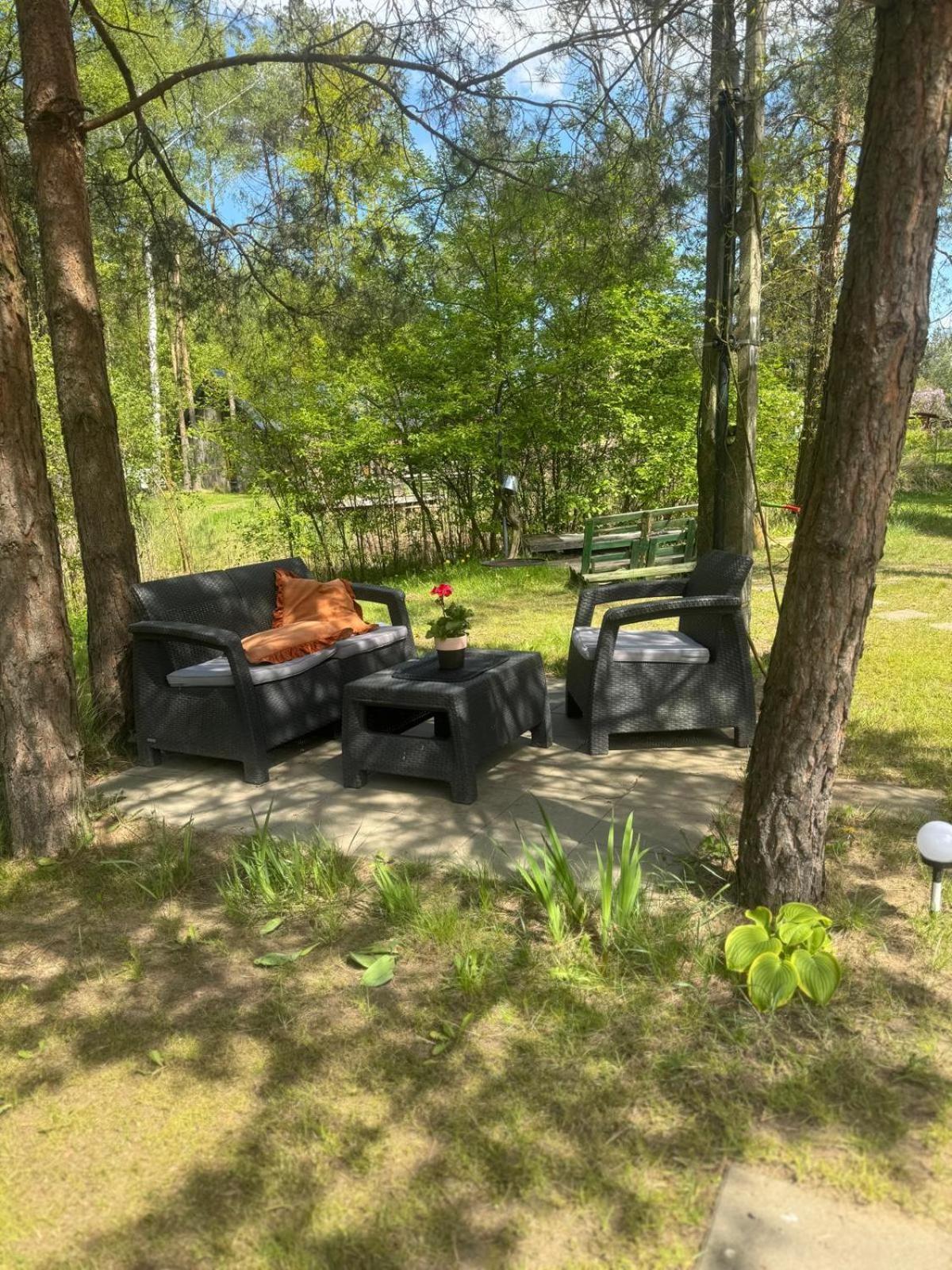 Domek Pod Trzema Kuropatwami Ily Kolo Urli Exterior foto